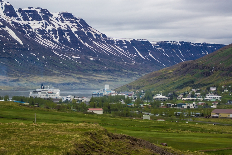 Til/fra Seyðisfjörður.